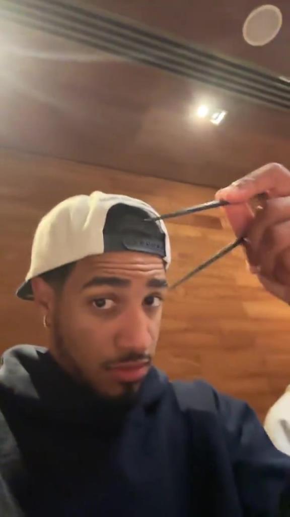 歸化歸化哈利伯頓這筷子拿的還挺標準?。。?>
                                <div   id=