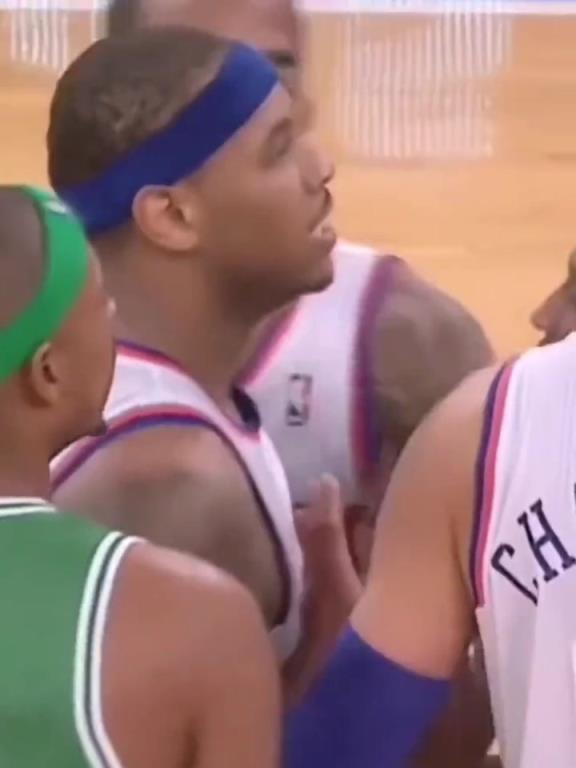 社會瓜！當年安東尼與加內特發生沖突，賽后瓜哥帶人堵綠軍大巴